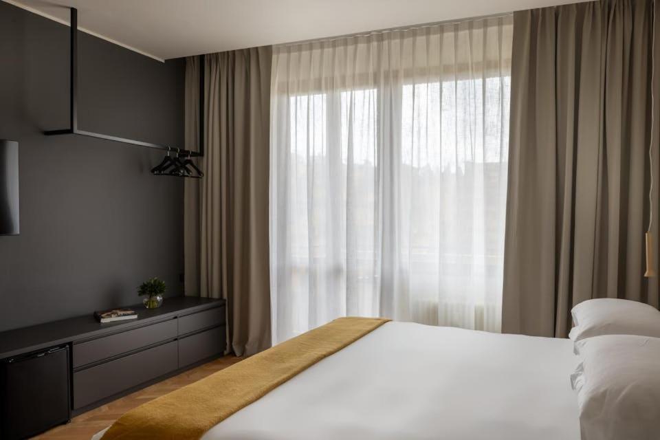Elegant Renovated Apartamento Florença